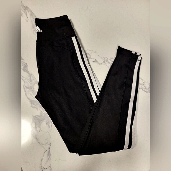 Womans size XS US Adidas black and white leggings - Picture 1 of 4